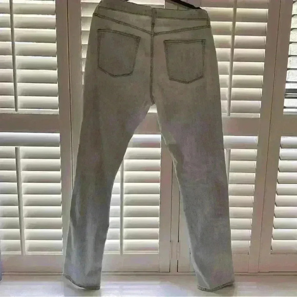 J Brand ripped jeans in light blue soft denim - Picture 2 of 6